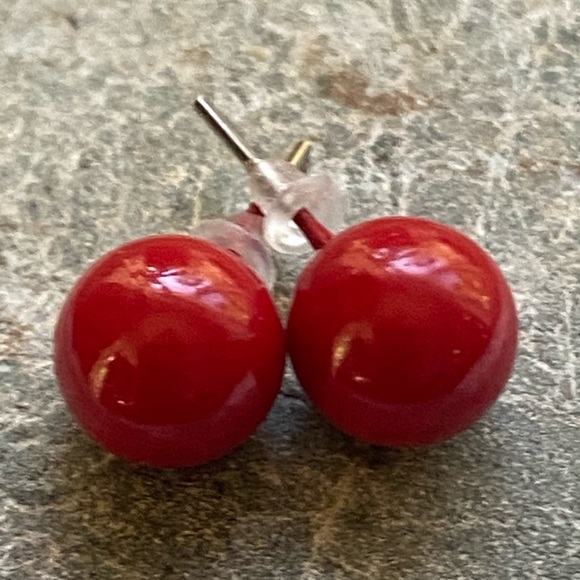 🎈Sale 🎈2 for $10 NWOT summer fashion earrings red round ball posts office - Picture 1 of 4